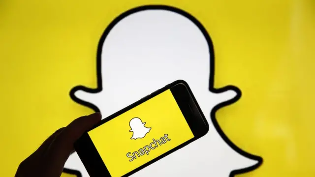 Snapchat customer acquisition account